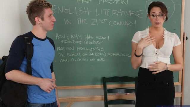 Yosh talaba bunday issiq ona bilan birinchi tajribasini o'tkazdi